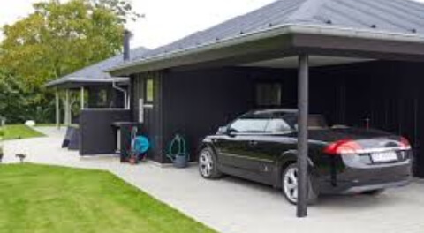 Garage & Carport